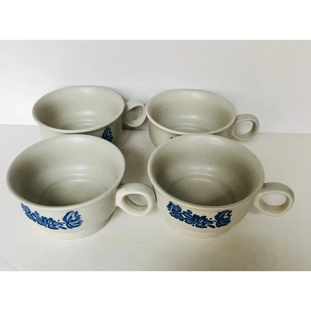 VINTAGE PFALTZGRAFF YORKTOWNE FLAT CUPS 4 PC. COFFE/TEA STONE MUGS